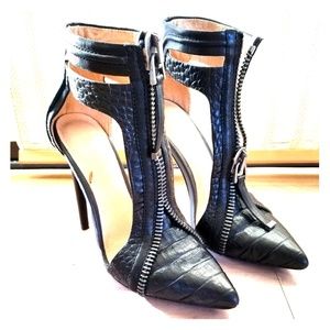 L.A.M.B. Daisey Black Croc